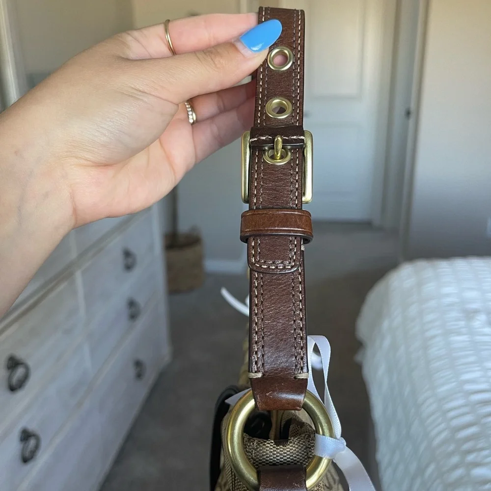 COACH Y2K Signature Brown Hamptons Shoulder Bag - Picture 16 of 17